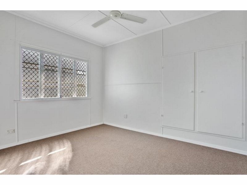 125 Main Street, Park Avenue QLD 4701